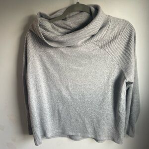 cg•l•GC gray neutral cowl neck Neutral Fall Casual Sweater Women’s Large